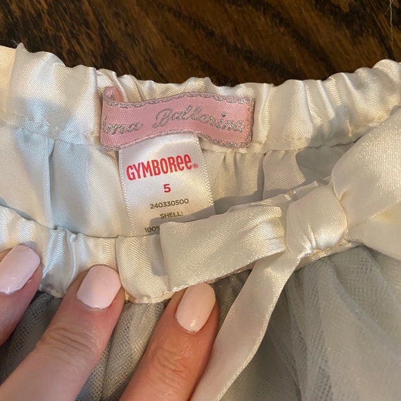 Gymboree silver tulle skirt size 5 - Picture 2 of 3